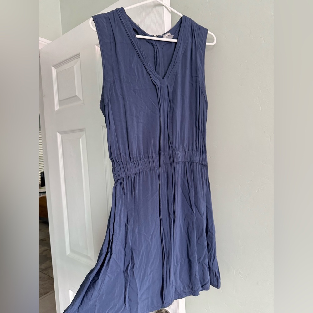 EUC CONVERSE DRESS SIZE SMALL